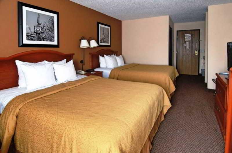 Quality Inn Burlington Near Hwy 34 Eksteriør bilde