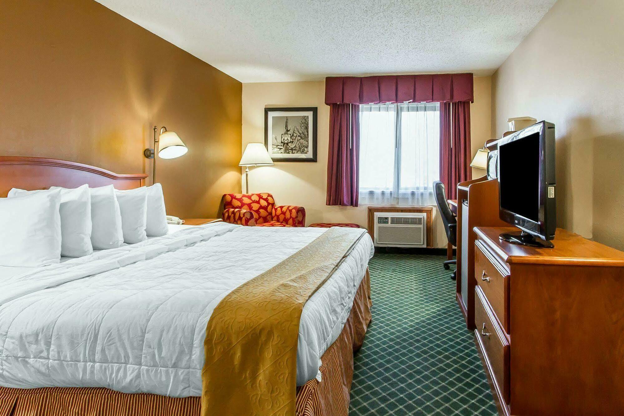 Quality Inn Burlington Near Hwy 34 Eksteriør bilde