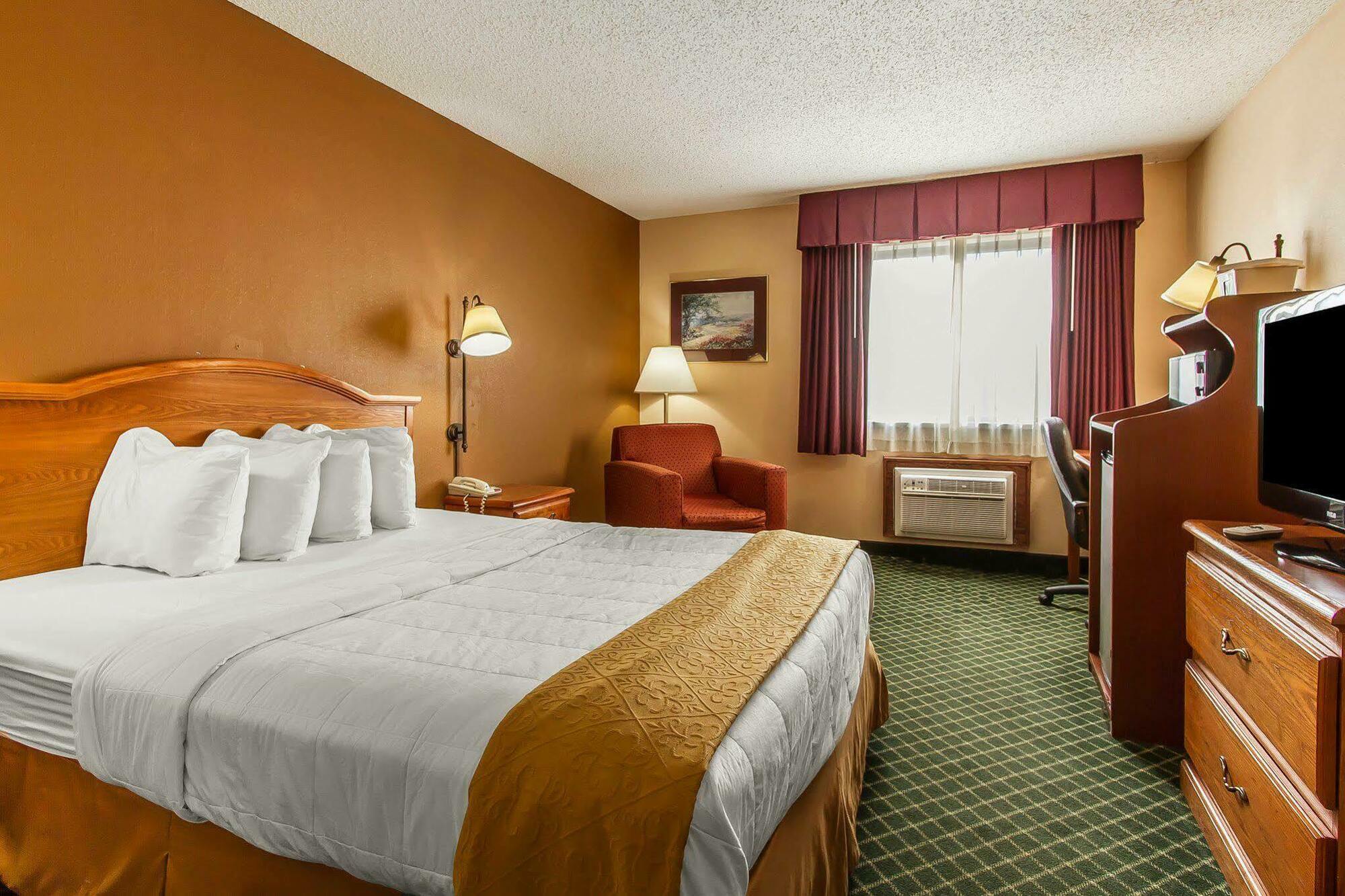 Quality Inn Burlington Near Hwy 34 Eksteriør bilde